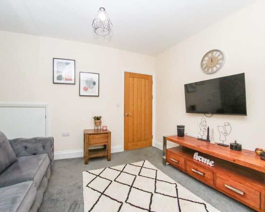 No25-Luxe Living Guest House- 2 Bed-Wifi-Free Parking-City- Beach Swansea Extérieur photo