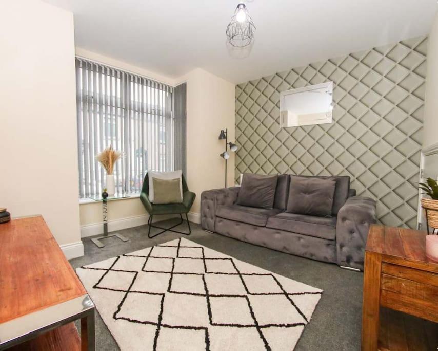 No25-Luxe Living Guest House- 2 Bed-Wifi-Free Parking-City- Beach Swansea Extérieur photo