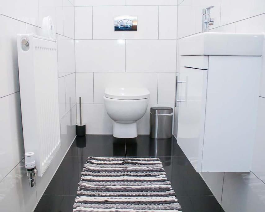 No25-Luxe Living Guest House- 2 Bed-Wifi-Free Parking-City- Beach Swansea Extérieur photo